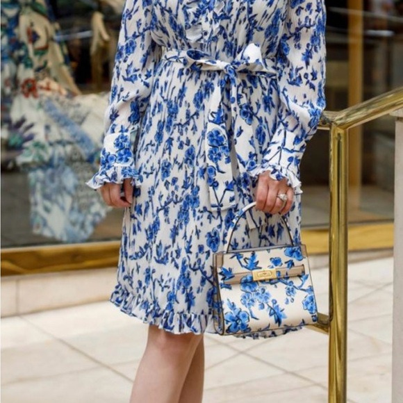 Tory Burch - Picture 2 of 9